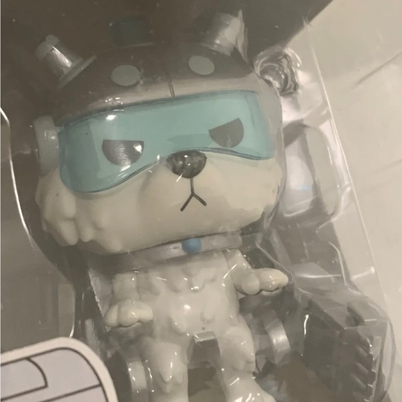 NIB Funko Pop Rick & Morty Exoskeleton Snowball  #569 W/ Protector - Picture 8 of 8